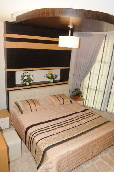 Iron Hotel Hokmeli Extérieur photo
