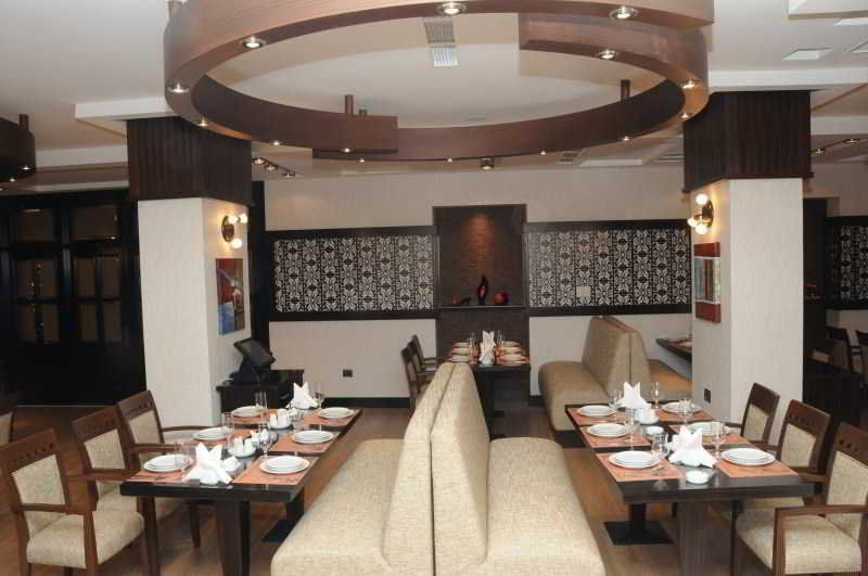 Iron Hotel Hokmeli Extérieur photo