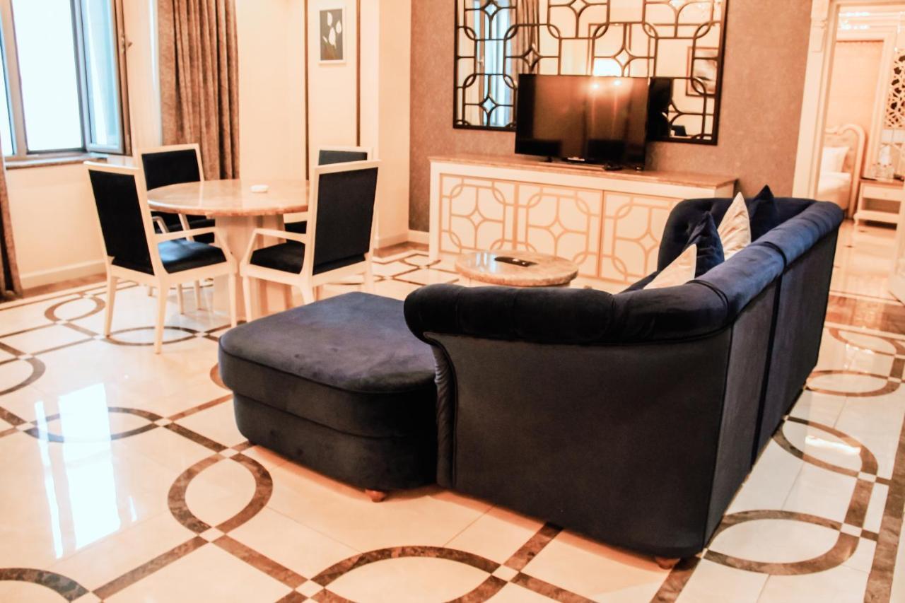 Iron Hotel Hokmeli Extérieur photo