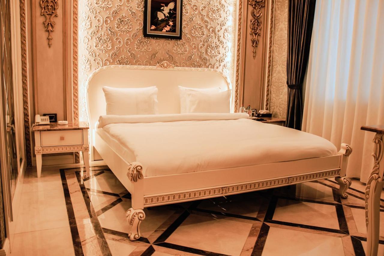 Iron Hotel Hokmeli Extérieur photo
